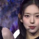 <b>청룡</b>봤는데 얘 이뿌더라