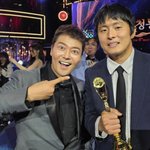 전현무, 기안84 청룡 남자예능인상 축하… "자랑스러운 내 동생"