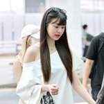 장원영은 아이브 데뷔하면서 <b>스타쉽</b>하고 재계약한거냐?