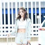[현장포토] "파격을 입었어"…안유진, 섹시 피지컬