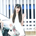 [현장포토] "비가 와도, <b>맑음</b>"…장원영, 실사판 바비