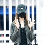 [현장포토] "예쁨은, 쉽니다"…리즈, 완전<b>무장</b> 출국