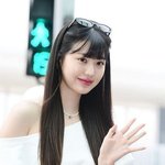 [어케생각해] 장원영 얼굴 <b>원래</b> 이랬음?