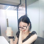 [어케생각해] '<b>견미리</b> 딸' 이유비, 눈에 띄는 청순 미모…반가운...