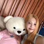 크러쉬 신효섭 레드<b>벨벳</b> 조이 박수영 결혼할듯