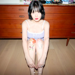 ‘용준형’ 현아, 결혼하더니 더 과감해졌네..<b>무릎</b>에 새겨진 타투...