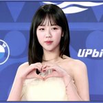 HK직캠｜지예은, '<b>먹짱</b>의 우아한 시상식 나들이' (청룡시리즈어워즈)