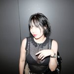 현아, <b>속옷</b> 위 시스루 니트만 달랑..용준형 놀라겠어