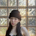 "자연광을 삼킨 비주얼"… 태연, 그림 같은 '빈티지 <b>무드</b>' 여신...