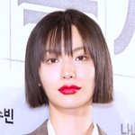 [현장포토] "시.선.강.탈"...나나, 강렬한 레드립