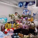 김우빈 '이민호 조공 논란' 잊었나…꽉 채운 선물 인증에 '갑론을박'...