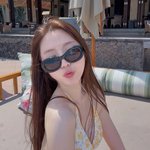 [댓글부탁해] 성해은, 등 근육 실화야?…<b>발리</b>에서 탄탄 몸매 과시