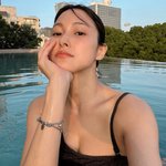 [댓글부탁해] 카라 박규리, 먹고 마셔도 완벽 수영복 자태 ‘부러워’...