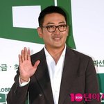 하정우, <b>SNS</b> 개설 딱 1주년에 '최음제' 발언→"전과 잊은...
