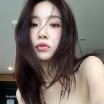 브브걸 유나, 공항 바닥에서 뭐해…엉뚱하고 귀여워 [DA]