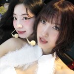 트와이스 <b>모모</b>, 다현과 불꽃 튀는 미모 대결...'너무 이뻐서 못...