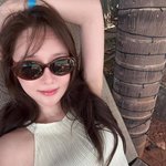 <b>민영</b>, 화사한 수영복 자태 공개…청량한 바캉스룩 완성