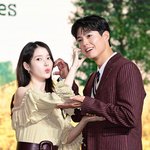 방문에 눈물…꽃다발 주며 <b>무릎</b> 꿇었다 "로맨틱" (더 시즌즈)[엑's...