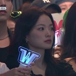 트와이스·천우희·한예리·최예나·이대휘…'월드 오브 스우파' <b>결승전</b> 응원...