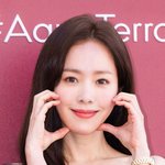 [T포토] 한지민 '최정훈 향한 하트'