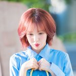 ‘키스를 부르는 체리립’ (웬디의 영스트리트 출근길) [<b>HD</b>포토]