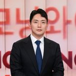 [댓글부탁해] ‘<b>SBS</b> 8뉴스’ 사공성근 “닮은꼴? 20대엔 김민준...
