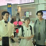 김우빈, 신민아도 놀랄 공항 <b>턱시도</b>…이광수·도경수 질색한 '예의...