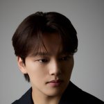 <b>여진구</b>, 19금 계정 팔로우? 소속사 "직원 운영 계정, 단순...