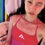 [댓글부탁해] 정호연, 슬<b>랜더</b> 몸매로 시선 집중…건강미 넘치는 비주얼