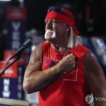 프로레슬링 전설 <b>헐크</b> 호건, 심장마비로 별세…향년 71세