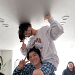 윤균상 어깨에 찰싹..“남편 해줘서 감사합니다” 설렘 <b>유발</b> 투샷