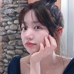 처형' <b>이유비</b>, 최강 '동안' 입증…가녀린 어깨까지 [해시태그]