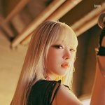 빌리 <b>하루나</b>, 거주지 위협 피해로 활동 중단 “휴식 필요한 상태”