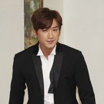 이민우, 손편지로 결혼 발표 “오랜 <b>인연</b>과 한 가족 되기로” [공식]