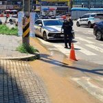 아주대 인근 도로 지반 침하 <b>배달</b> 오토바이·소방차 잇따라 빠져