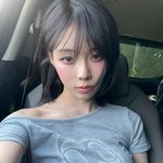 [드루와] <b>윈터</b> 티셔츠 너무 야하다