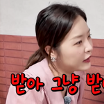 김준호김지민 부케 비하인드 “결혼식 전날 부탁 받아…의상 <b>로켓</b>배송...