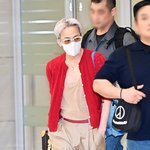 [현장포토] "카리스마 찢었다"…지드래곤, <b>컬러</b>풀 입국