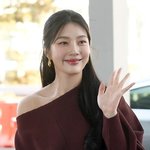 레드벨벳 크러쉬 조이, 4년 만에 솔로 가수 컴백