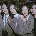 "뉴진스 떠난 숙소서 <b>옷걸이</b> 훔쳐"…20대 남성 벌금형