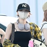 르세라핌 김채원, 아이컨<b>택</b> 눈빛