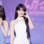 초미녀 하트’ (2025 <b>SBS</b> 가요대전 섬머 블루카펫) [HD포토]