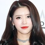  송범근 <b>동료</b> 50명에게 햄버거 쐈나…"연애하면 다 퍼준다"...