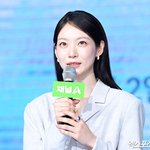  트와이스 <b>정연</b>과 현실 자매 "춤? 창피해서 안 보여줘…비웃을...