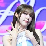 '이번엔 러브 코미디다'…더 최예나답게 진화한 '블루밍 <b>윙스</b>' (종합)