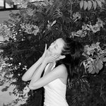 “<b>입가</b>엔 살짝 번진 미소”…류다인, 한여름 밤→청량한 자유의 기운...