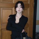 “일주일에 세번은 이렇게”…기은세, 세련된 <b>무채색</b>→시선 압도