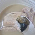 <b>전복</b>삼계탕 먹는데