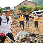 배우 겸 가수 김동완, 가평군 <b>일대</b> 수해복구 봉사활동