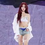 <b>왜</b>? 장원영이 혹시 이렇게 입었어?